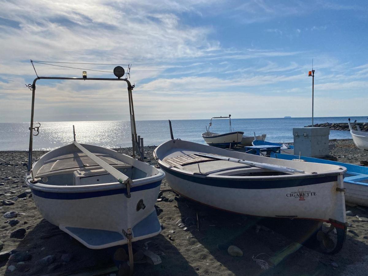 Appartamento In Zona Esclusiva A 50 Mt Dal Mare Arenzano Exterior foto